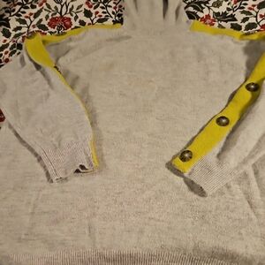 Apt. 9 Light Gray and Yellow Turtleneck Sweater